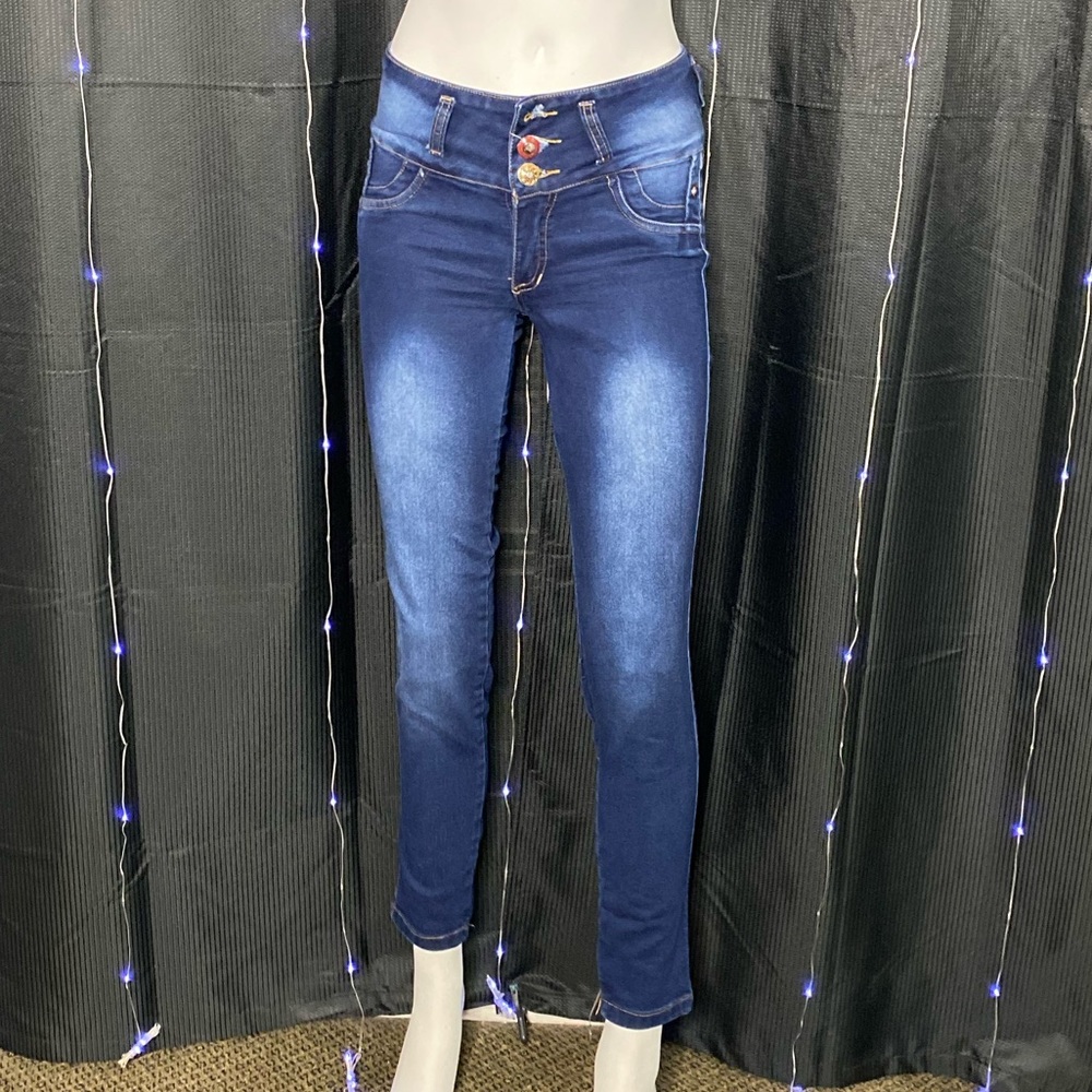 Booty Popping Jeans